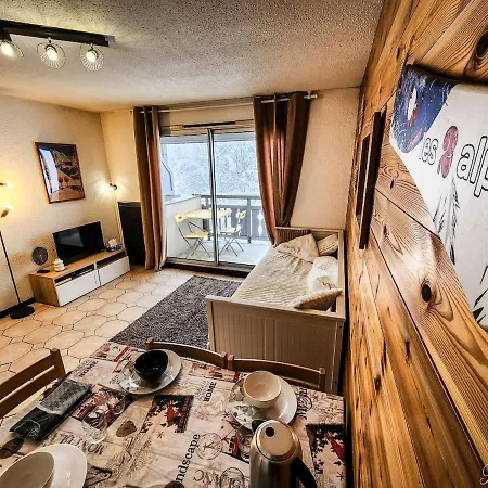 Pour 5 Personnes Avec Balcon Ле дез Альп