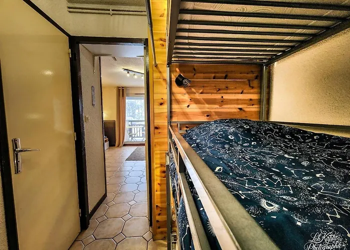 Pour 5 Personnes Avec Balcon *